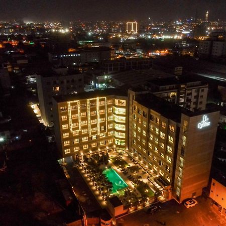 Byblos Hotel Абиджан Екстериор снимка