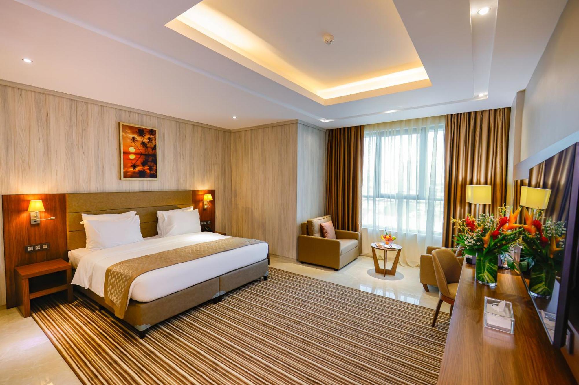 Byblos Hotel Абиджан Екстериор снимка